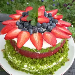 Spinach Cake with Strawberries and Blueberries